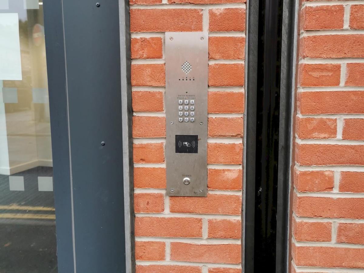 Pass The Keys Cosy High Street Studio With Free Parking Appartement Lincoln Buitenkant foto